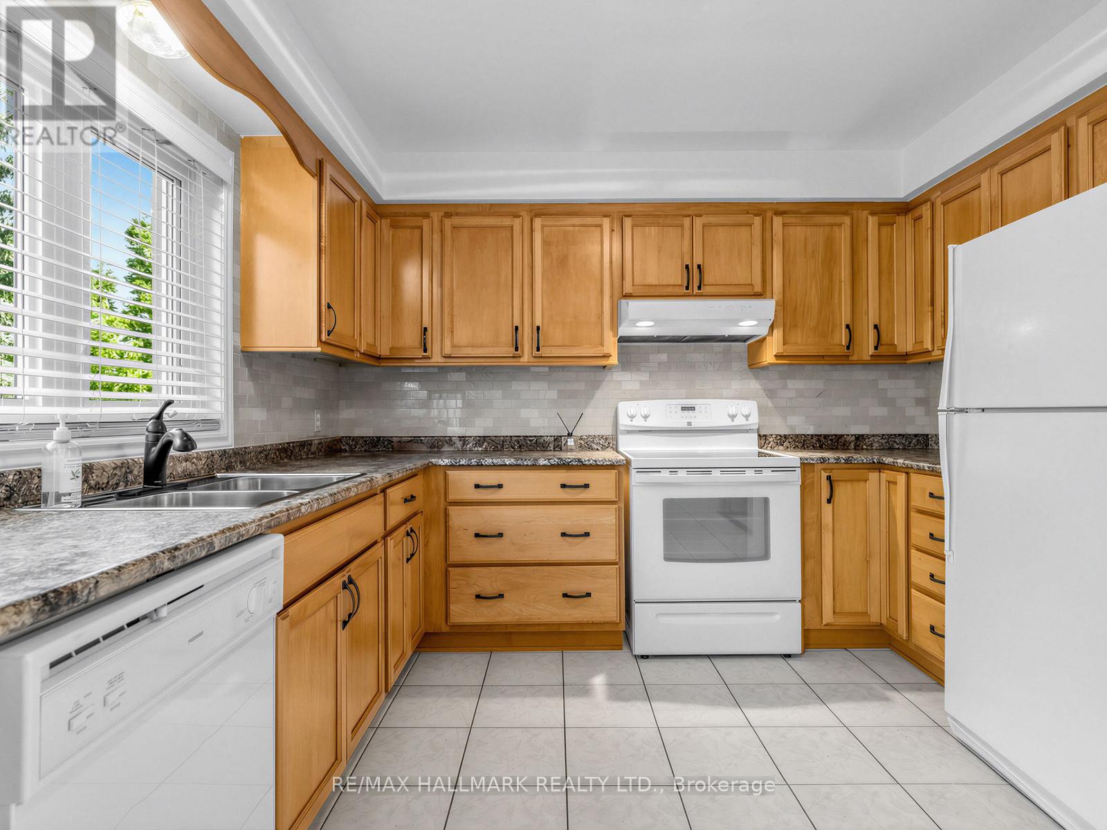15a - 81 Northern Heights Drive, Richmond Hill, Ontario  L4B 4C9 - Photo 12 - N13249246