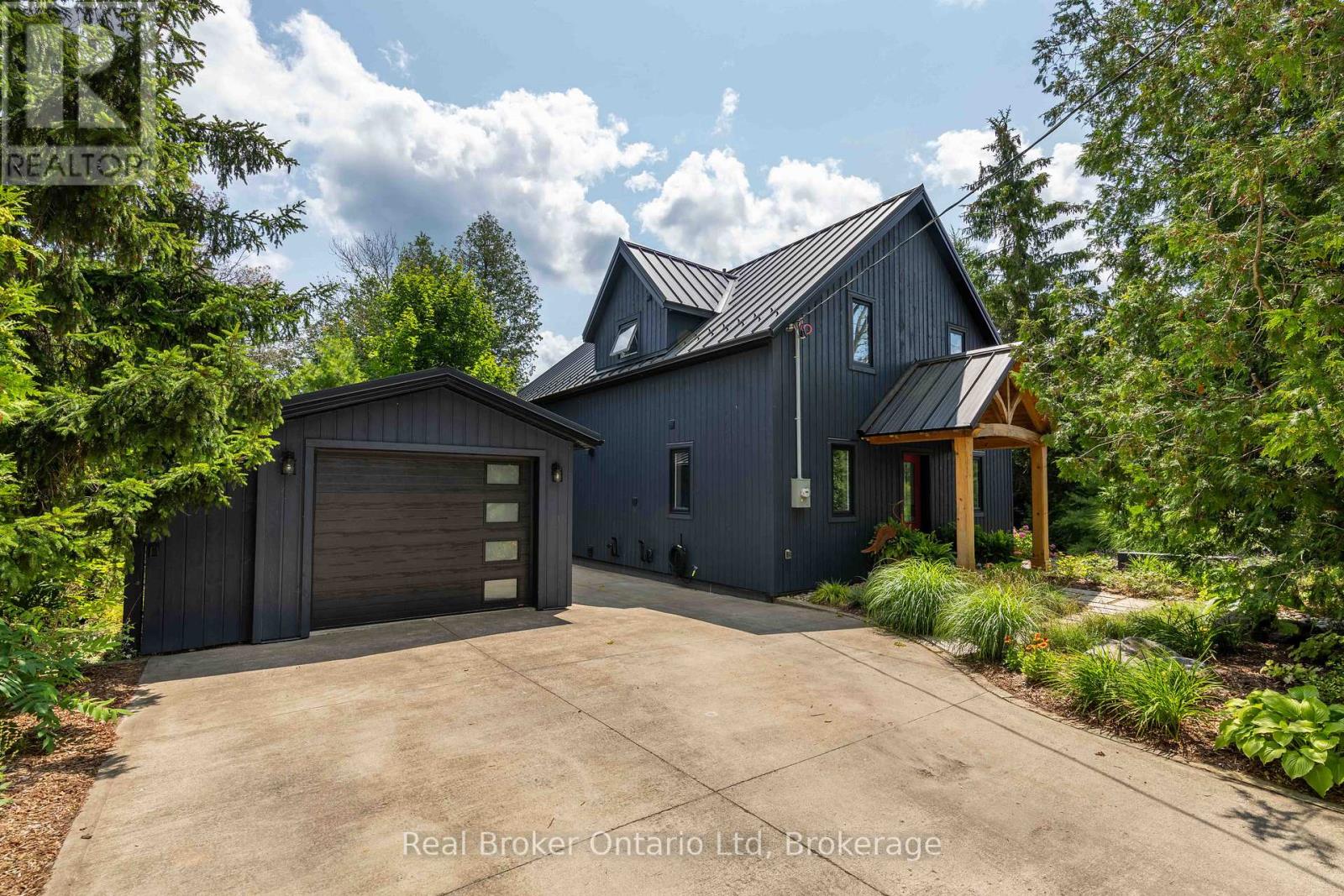 339595 Presqu'ile Road, Georgian Bluffs, Ontario  N0H 1S0 - Photo 3 - X13424074