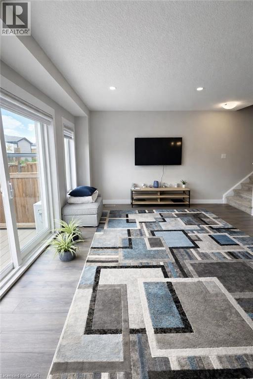 165 Rochefort Street, Kitchener, Ontario  N2R 0N1 - Photo 4 - 40838051