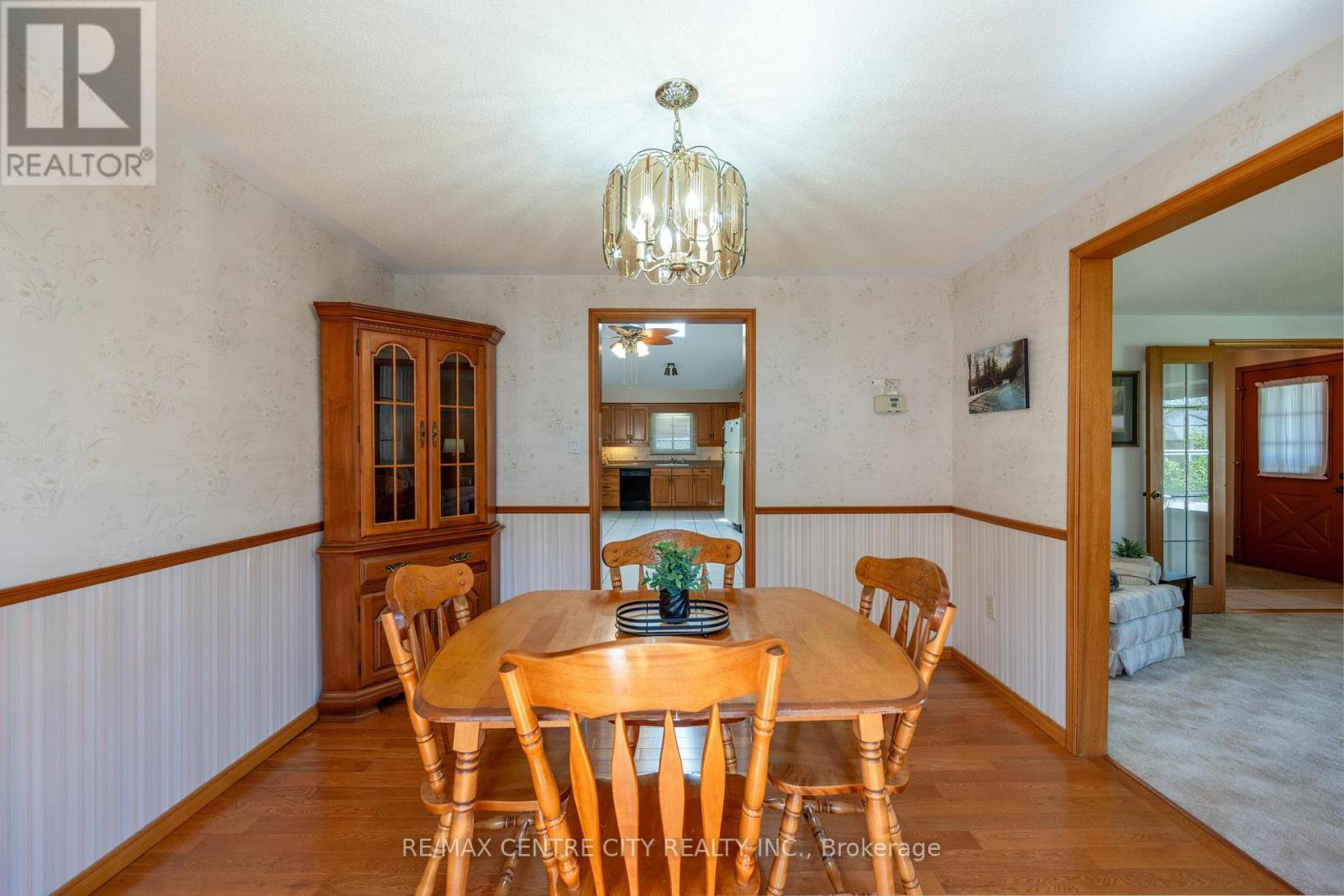 22 Saddy Crescent, London East, Ontario  N5V 3W1 - Photo 8 - X13424134