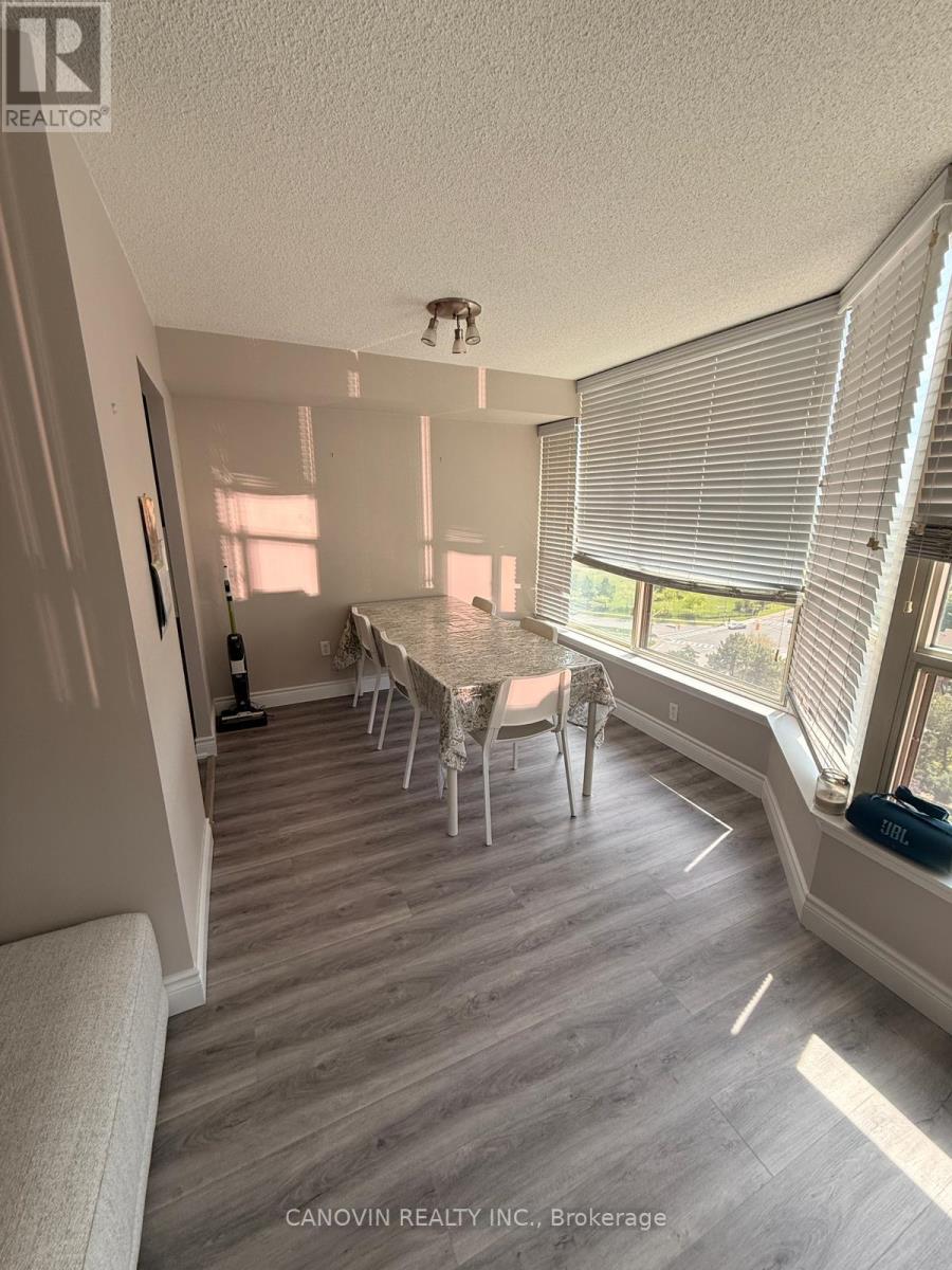 1401 - 55 Elm Drive W, Mississauga, Ontario  L5B 3Z3 - Photo 11 - W13424114