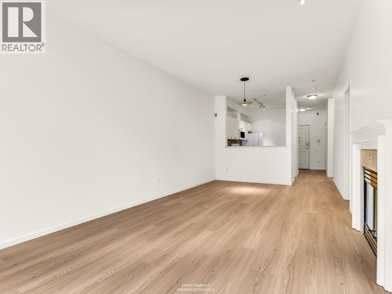 111 5800 Andrews Road, Richmond, British Columbia  V7E 6M2 - Photo 7 - R3133865