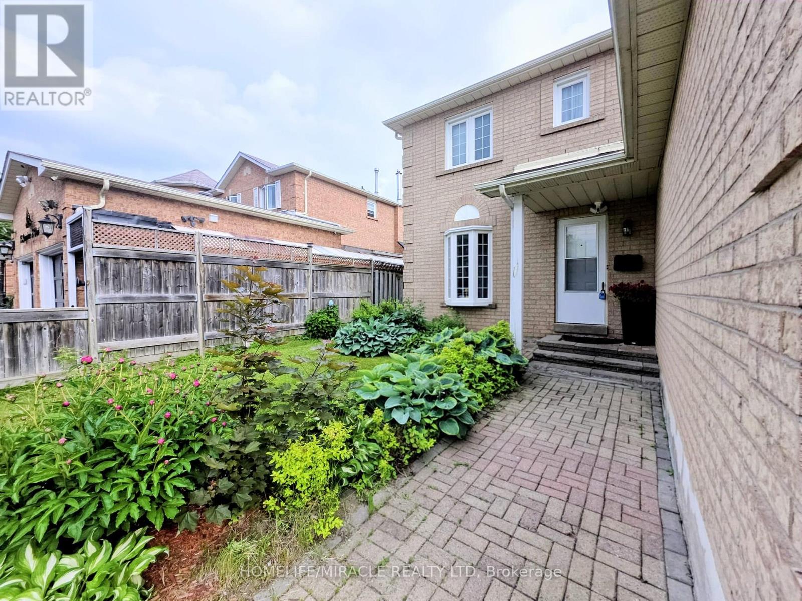77 Livingstone Street W, Barrie, Ontario  L4N 7J1 - Photo 4 - S13422854