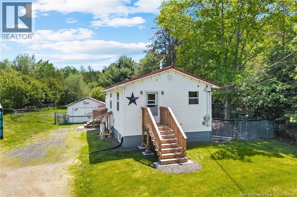90 Queen Street, Chipman, New Brunswick  E4A 2K2 - Photo 1 - NB141483
