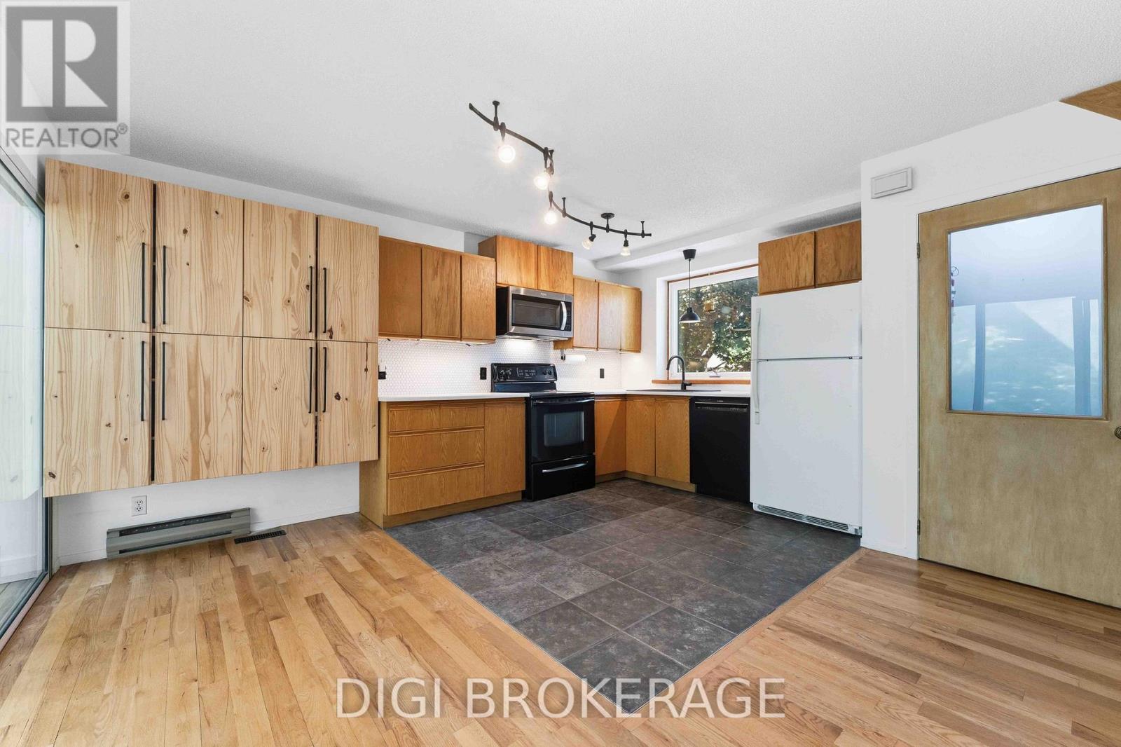 332 Iona Street, Ottawa, Ontario  K1Z 8R2 - Photo 20 - X13424162