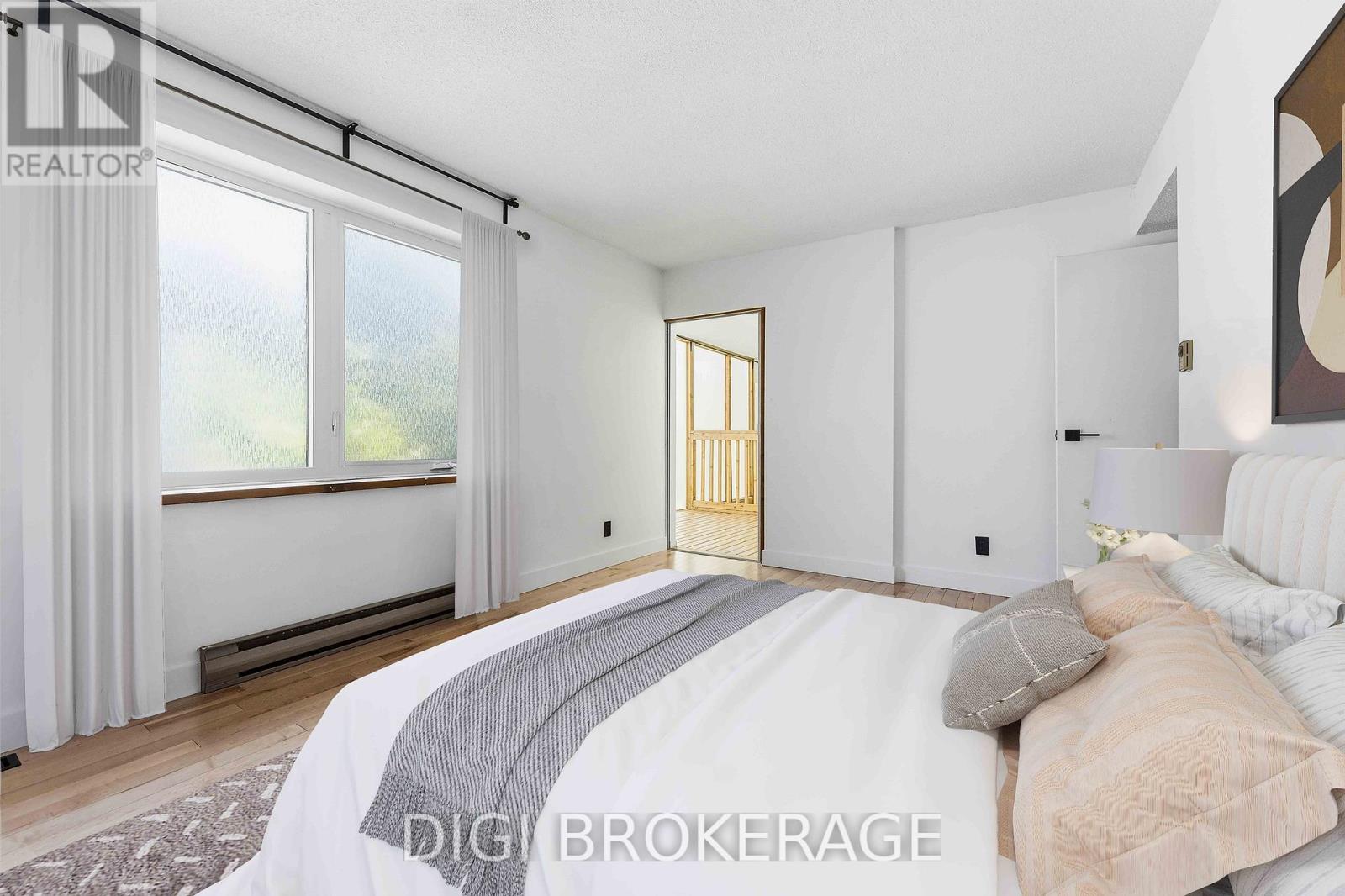 332 Iona Street, Ottawa, Ontario  K1Z 8R2 - Photo 4 - X13424162