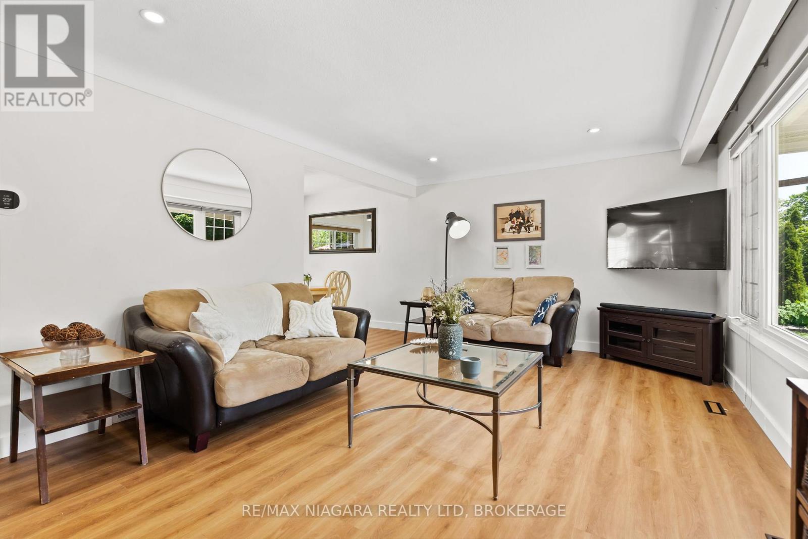 41 Old Coach Road, St. Catharines, Ontario  L2N 2P6 - Photo 4 - X13424250