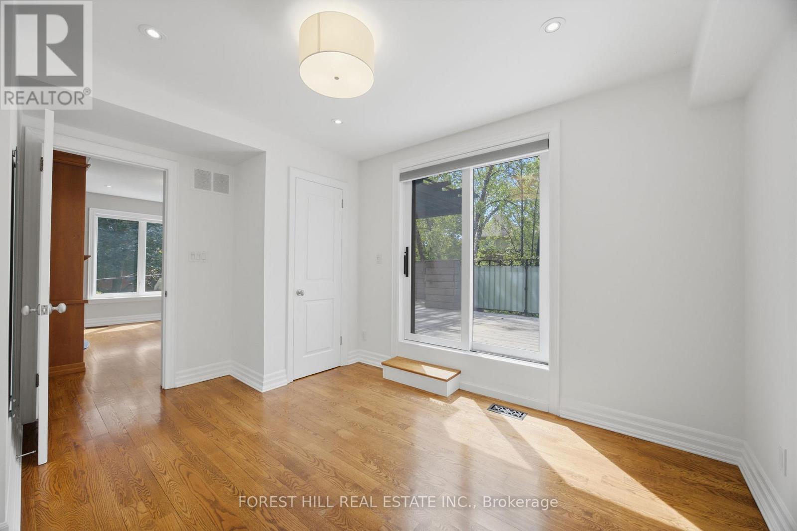 52 Shaftesbury Avenue, Toronto, Ontario  M4T 1A2 - Photo 18 - C13415158