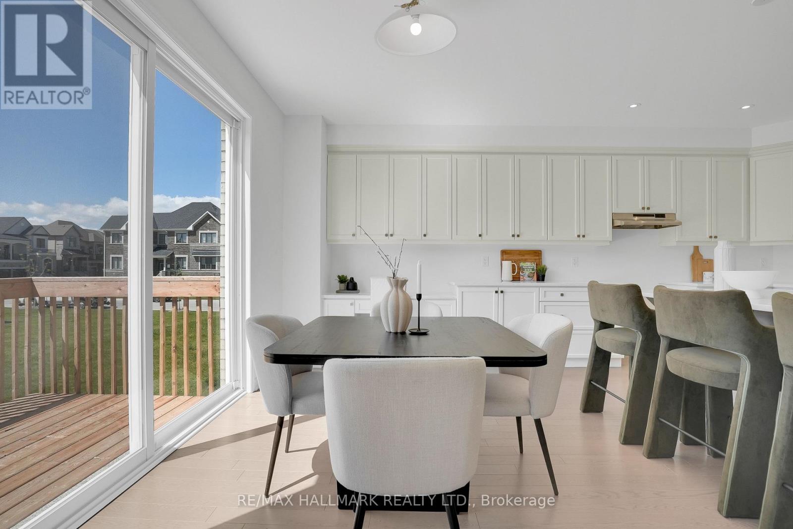 633 Mika Street, Innisfil, Ontario  L9S 0R9 - Photo 14 - N13423290