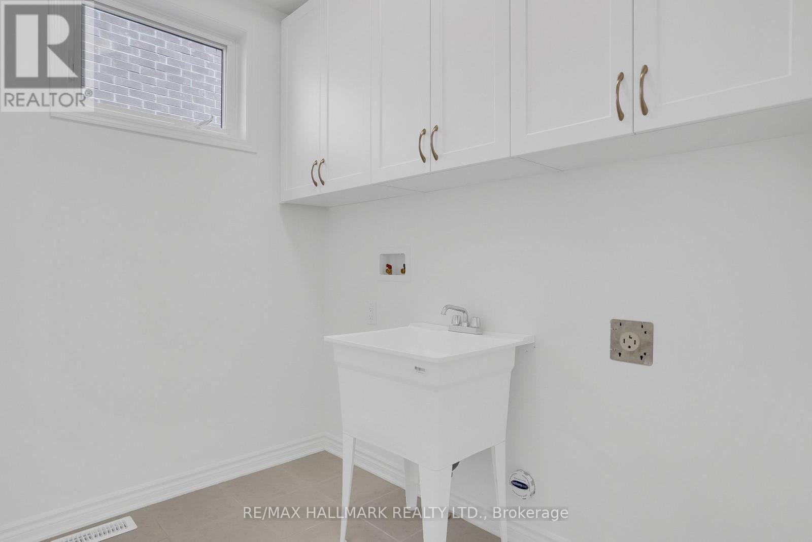 633 Mika Street, Innisfil, Ontario  L9S 0R9 - Photo 18 - N13423290