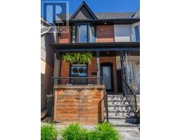 118 MACKAY AVENUE, Toronto, Ontario