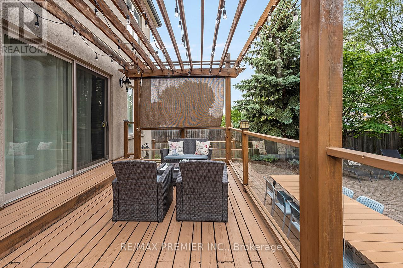 35 Yorkdale Crescent, Toronto, Ontario  M9M 1C2 - Photo 47 - W12796698