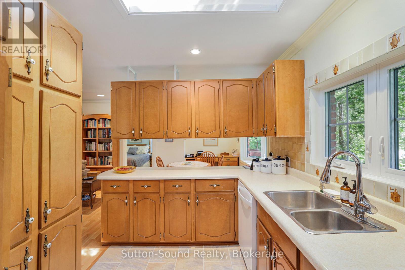 419 Second Avenue N, South Bruce Peninsula, Ontario  N0H 2G0 - Photo 18 - X13424246