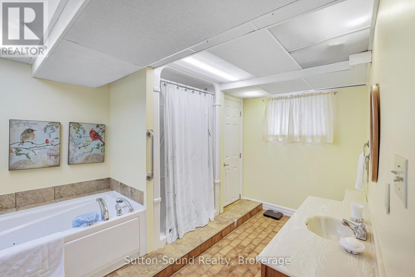 419 Second Avenue N, South Bruce Peninsula, Ontario  N0H 2G0 - Photo 28 - X13424246