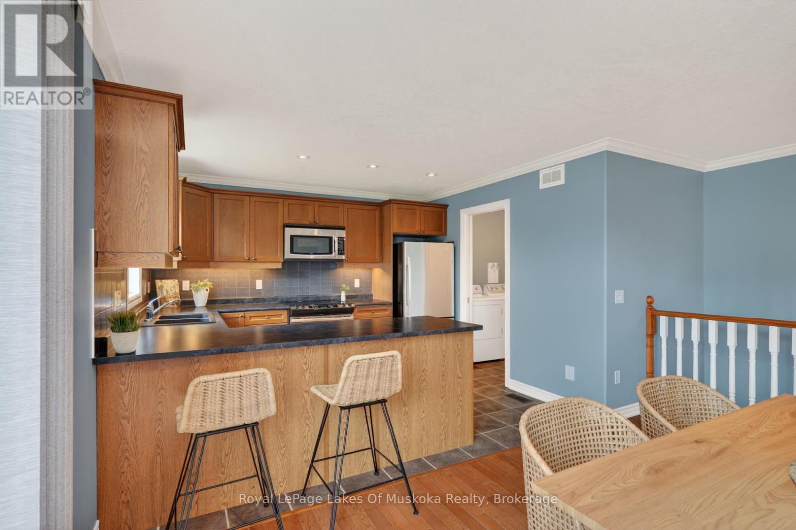 30 Gainsborough Road, Bracebridge (Monck (Bracebridge)), Ontario P1L 1W8 - Photo 11 - X13424290