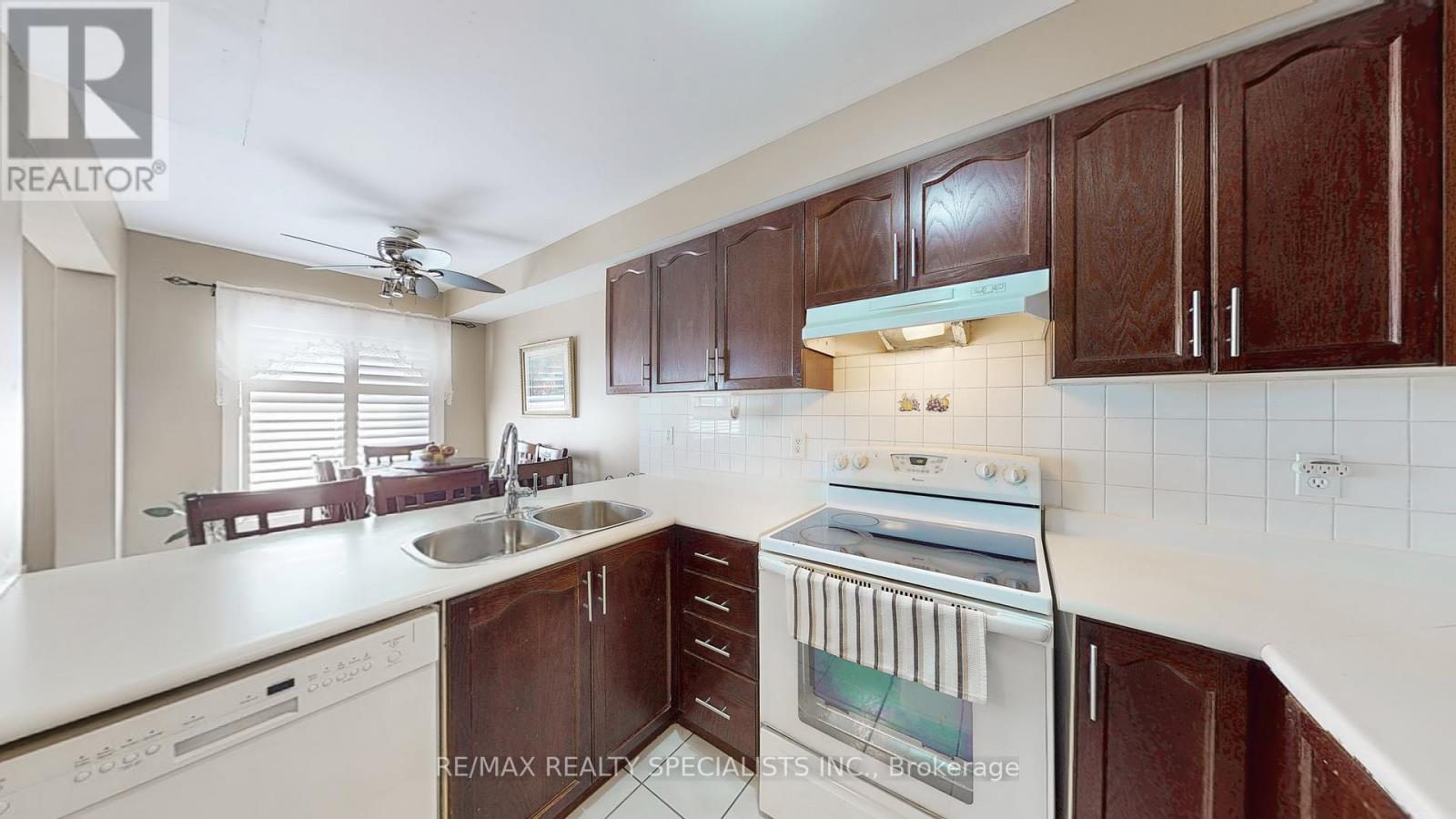 19 - 2 Clay Brick Court, Brampton, Ontario  L6V 4M7 - Photo 11 - W13424192
