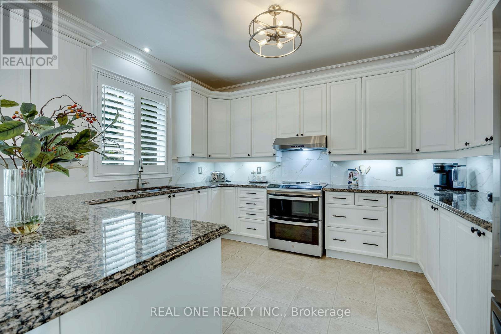 1517 Craigleith Road, Oakville, Ontario L6H 7W3 - Photo 15 - W13424220
