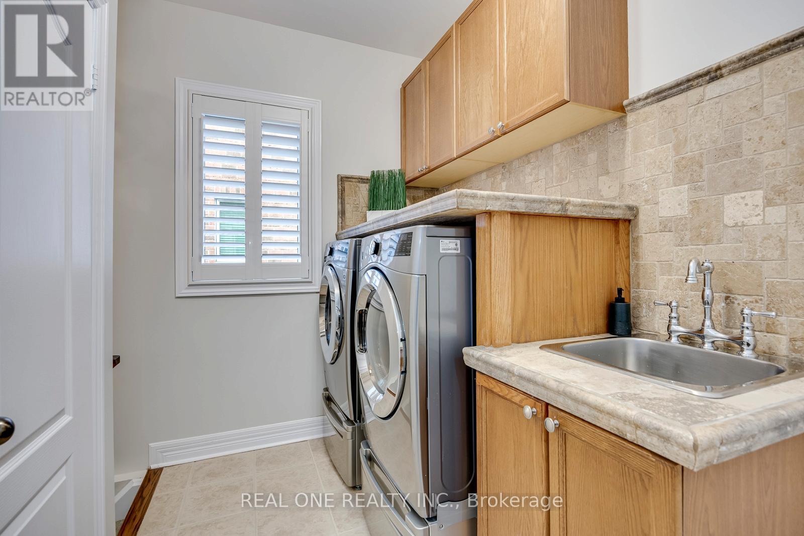 1517 Craigleith Road, Oakville, Ontario L6H 7W3 - Photo 21 - W13424220