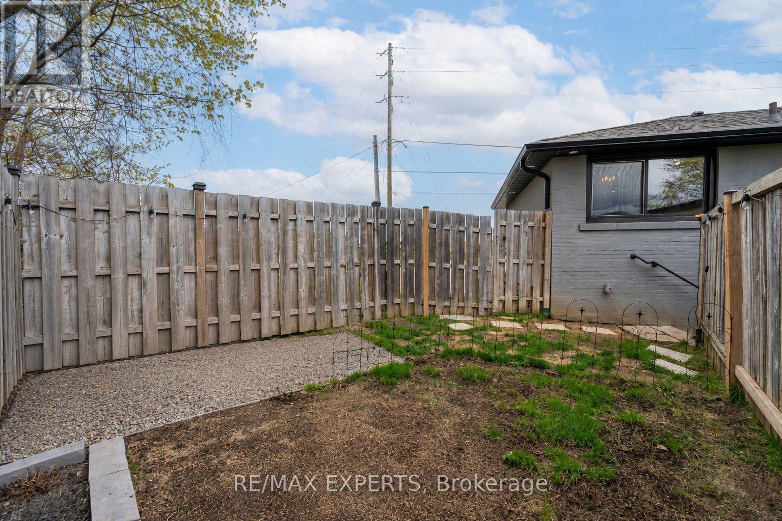 52 Maple Avenue, Halton Hills, Ontario  L7G 1X7 - Photo 45 - W13109684