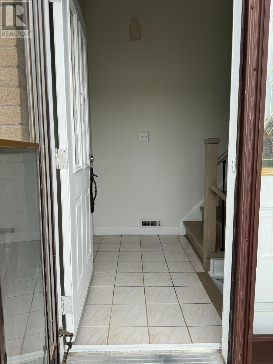 3032 Morning Star Drive, Mississauga, Ontario  L4T 1X2 - Photo 15 - W13412834