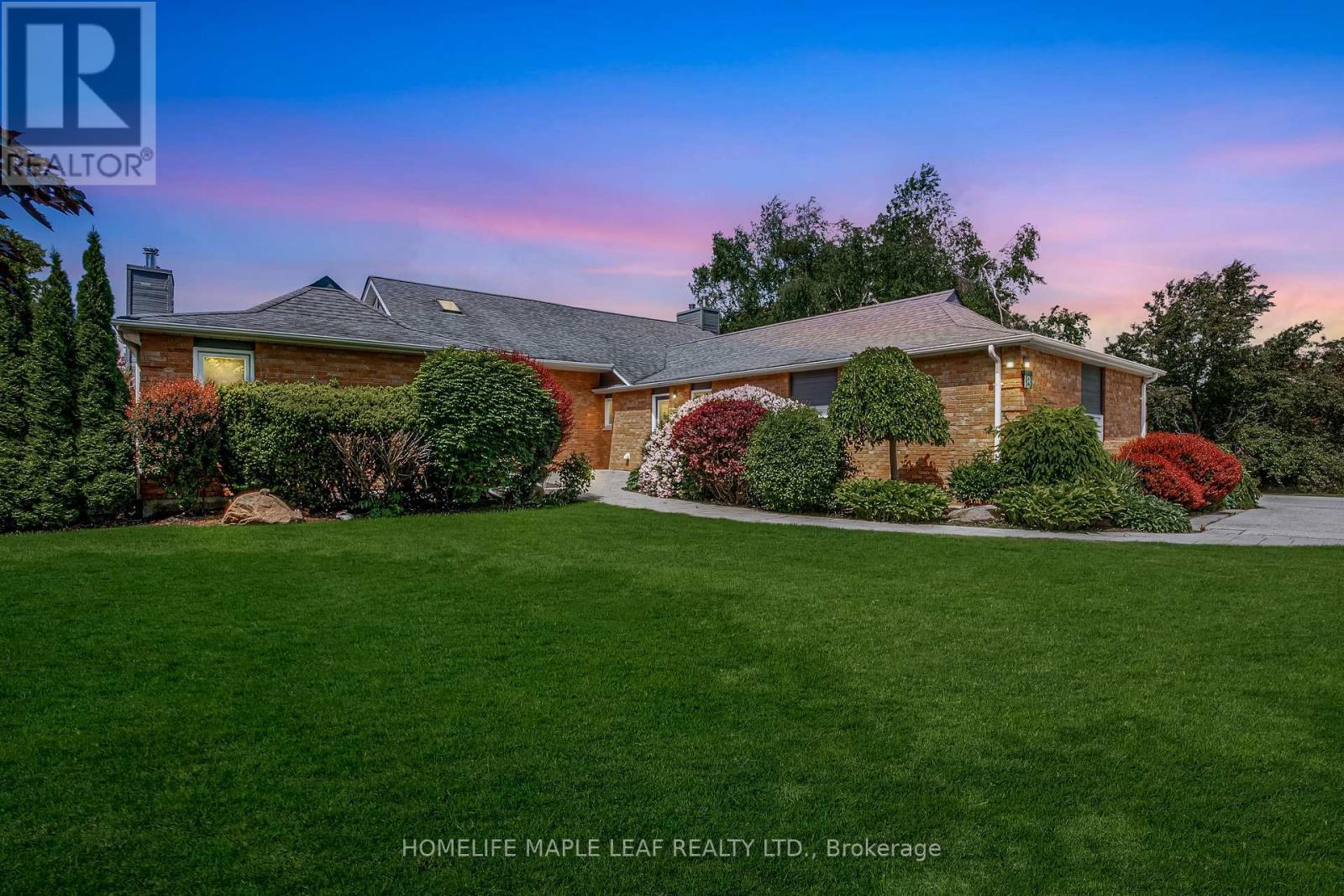 8 COATES HILL COURT, Caledon, Ontario
