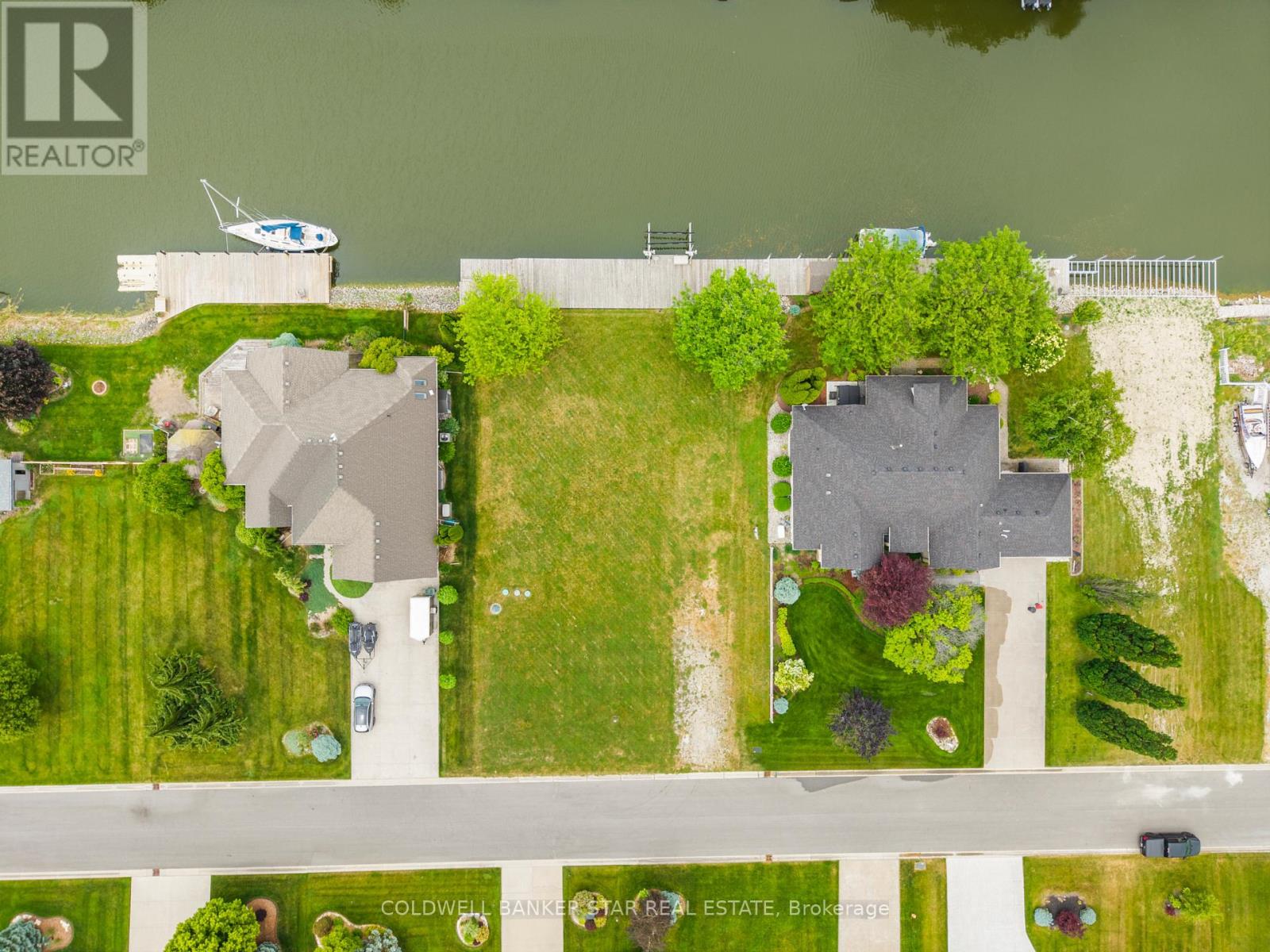 19120 Crest River Avenue, Lakeshore, Ontario  N0P 2L0 - Photo 2 - X12379504