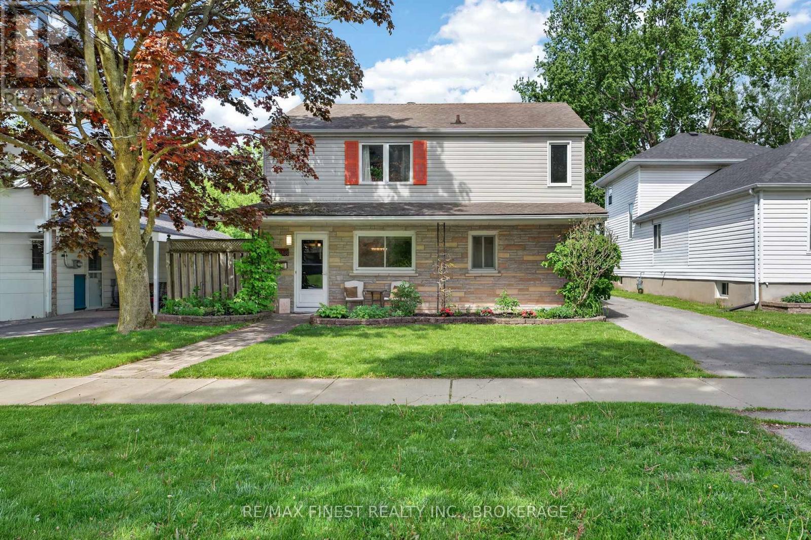 218 KINGSCOURT AVENUE, Kingston, Ontario