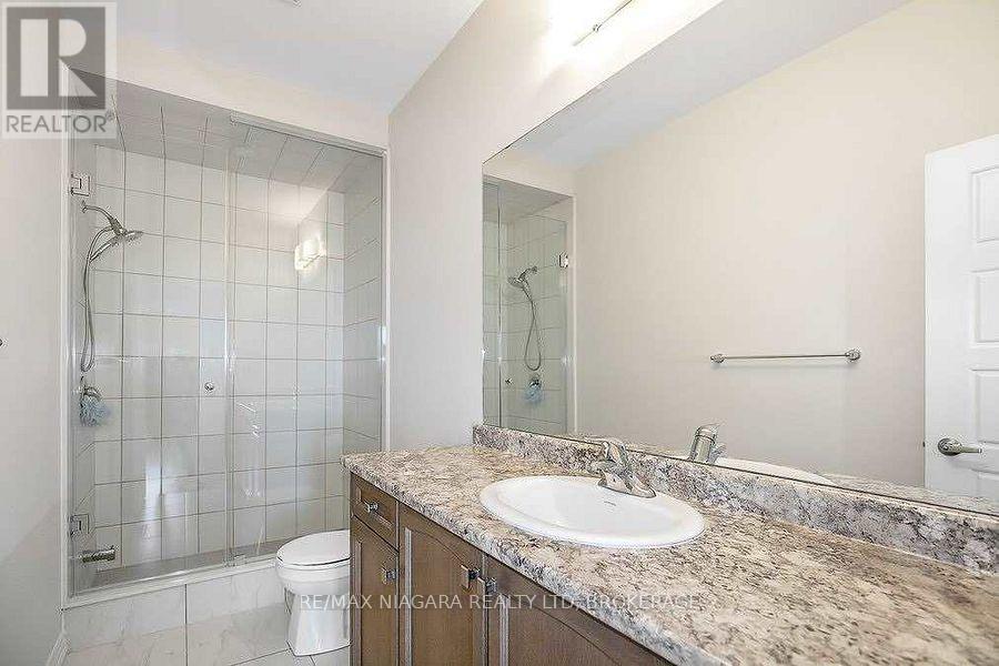 10 Explorer Way, Thorold, Ontario  L2V 0K1 - Photo 2 - X13424352