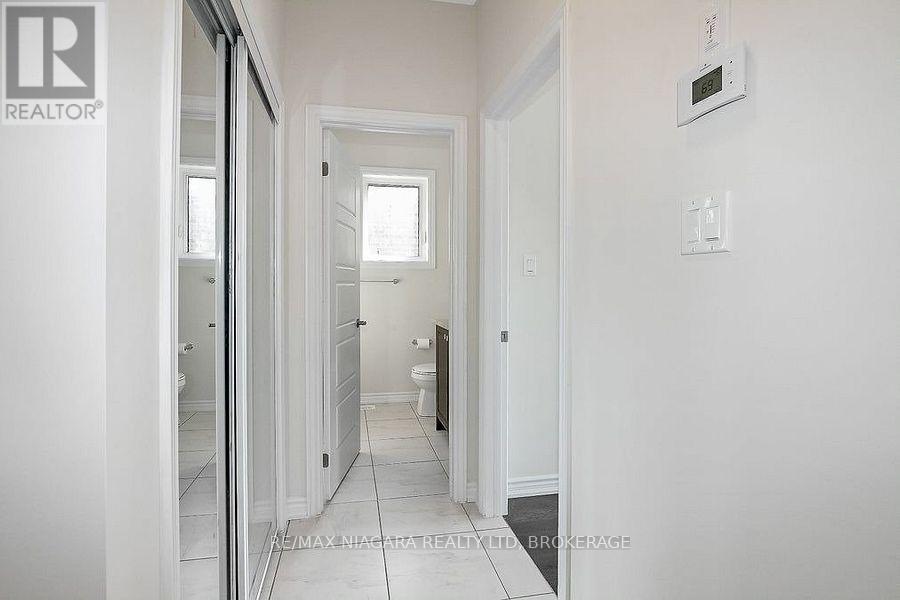 10 Explorer Way, Thorold, Ontario  L2V 0K1 - Photo 7 - X13424352