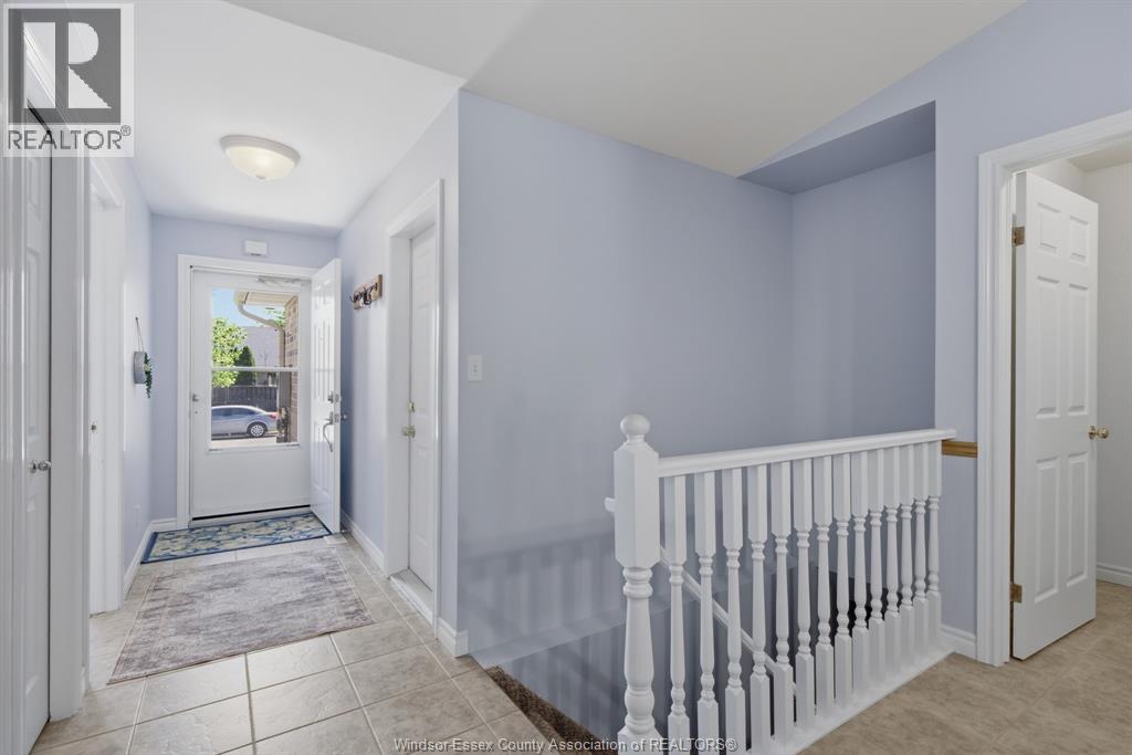 1832 Overland, Windsor, Ontario  N8P 1X1 - Photo 3 - 26013652