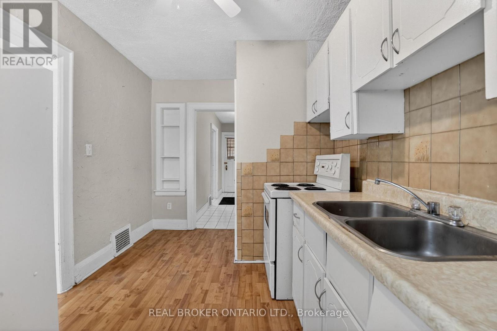 271 Manor Road E, Toronto, Ontario  M4S 1S3 - Photo 16 - C13424442