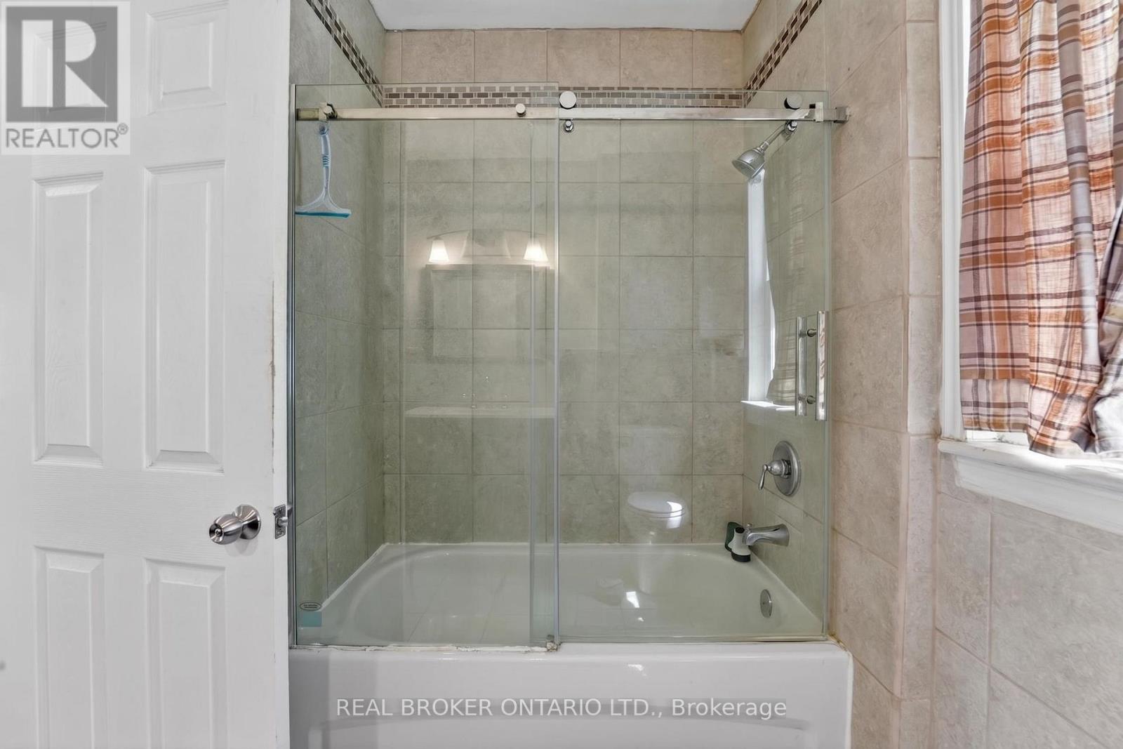 271 Manor Road E, Toronto, Ontario  M4S 1S3 - Photo 23 - C13424442