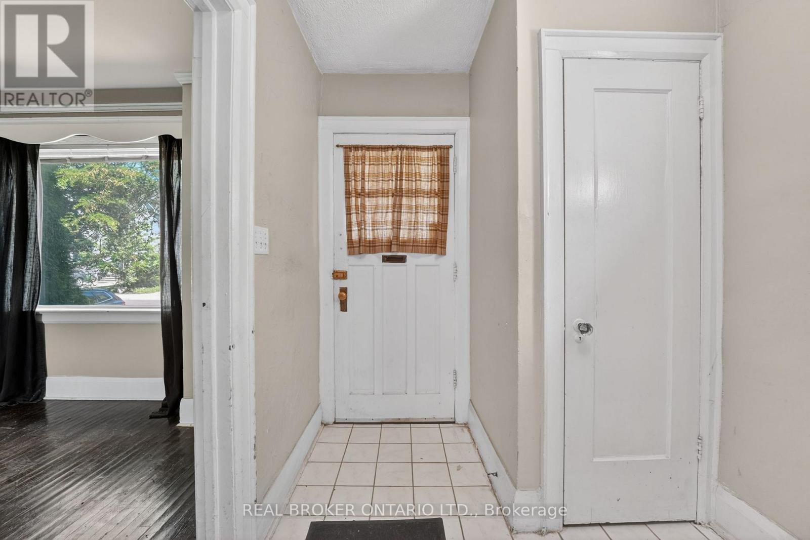 271 Manor Road E, Toronto, Ontario  M4S 1S3 - Photo 4 - C13424442