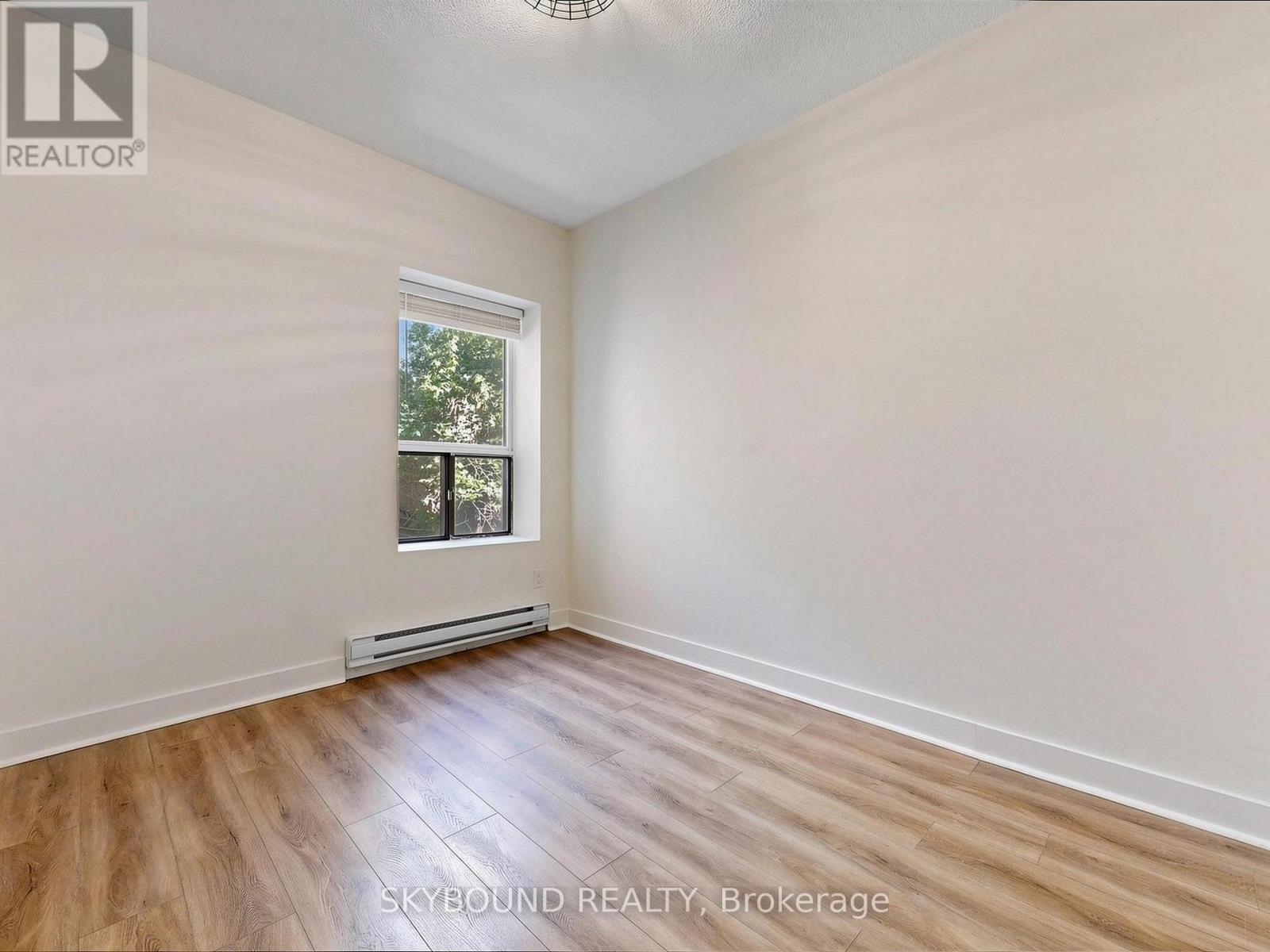 F - 133 Wineva Avenue, Toronto, Ontario  M4E 2T3 - Photo 22 - E13424360