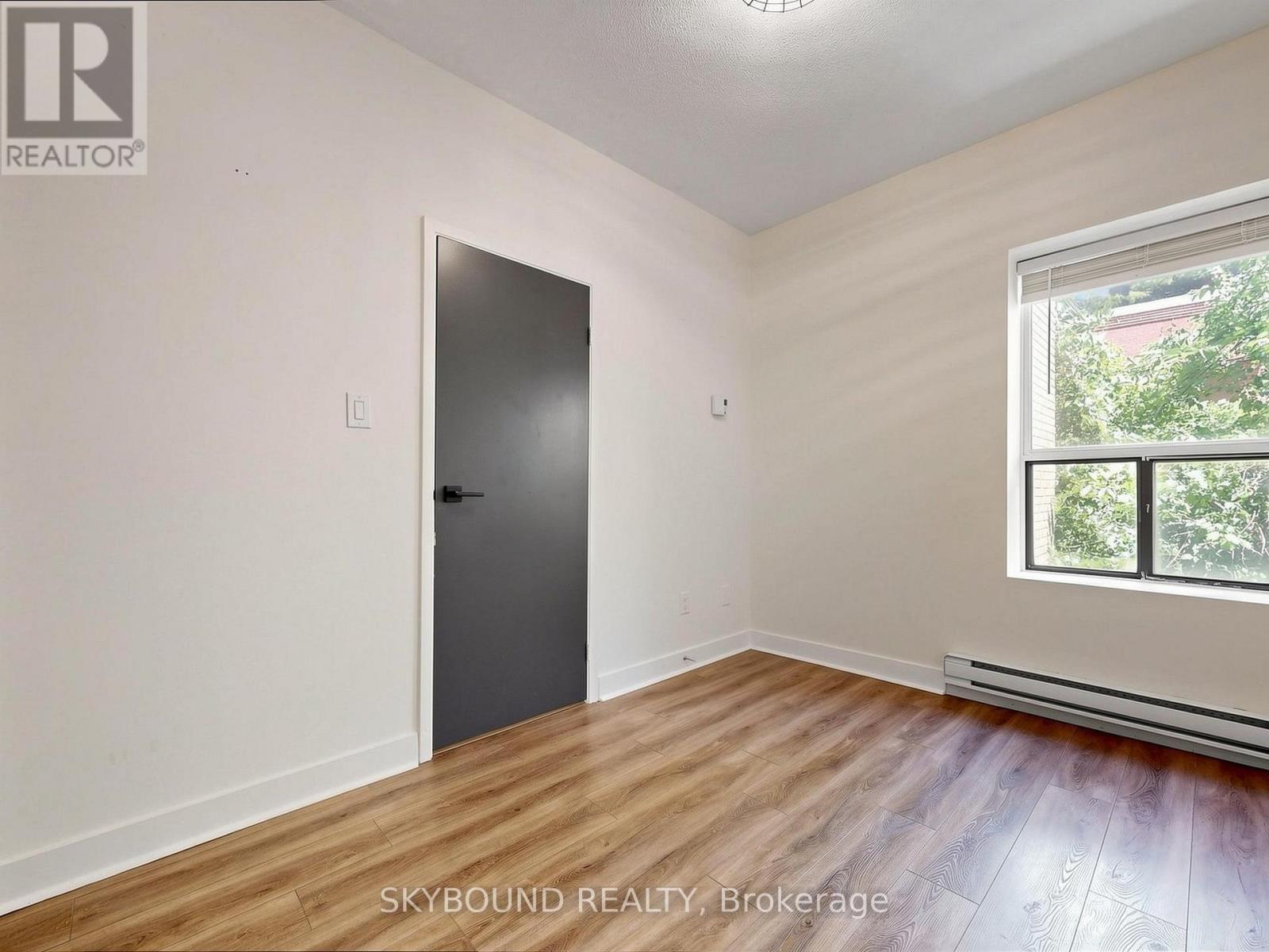 F - 133 Wineva Avenue, Toronto, Ontario  M4E 2T3 - Photo 23 - E13424360