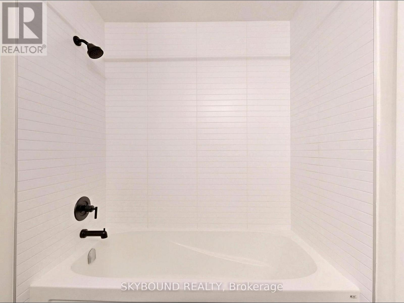 F - 133 Wineva Avenue, Toronto, Ontario  M4E 2T3 - Photo 26 - E13424360
