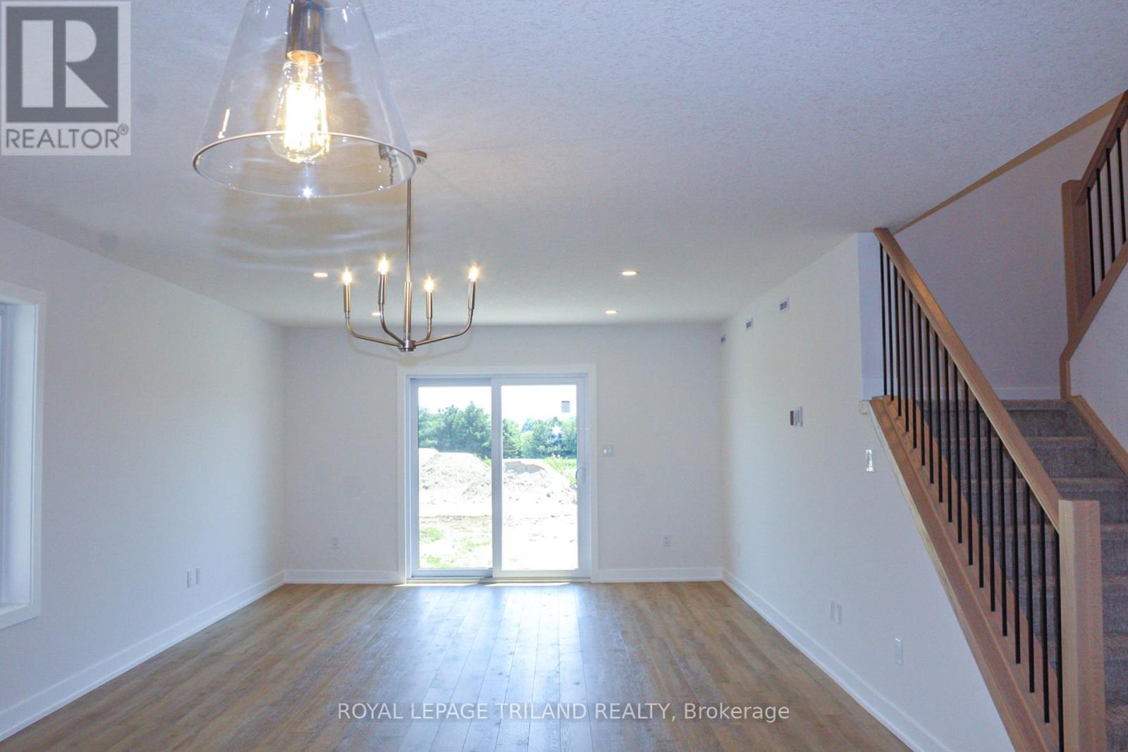 95 Styles Drive, St. Thomas, Ontario  N5R 0N8 - Photo 6 - X12991402