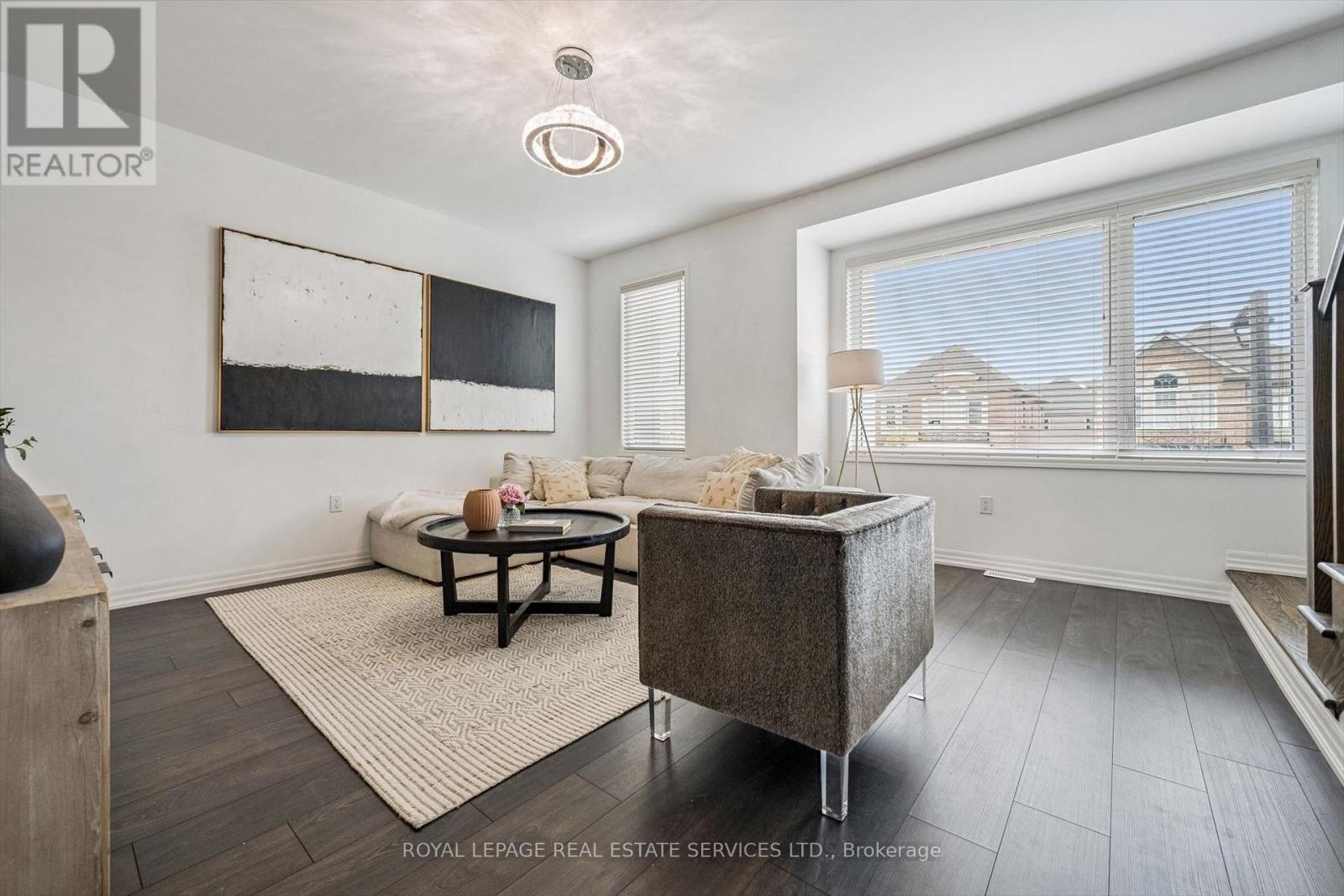 78 Huguenot Road, Oakville, Ontario  L6H 0X4 - Photo 18 - W13424350