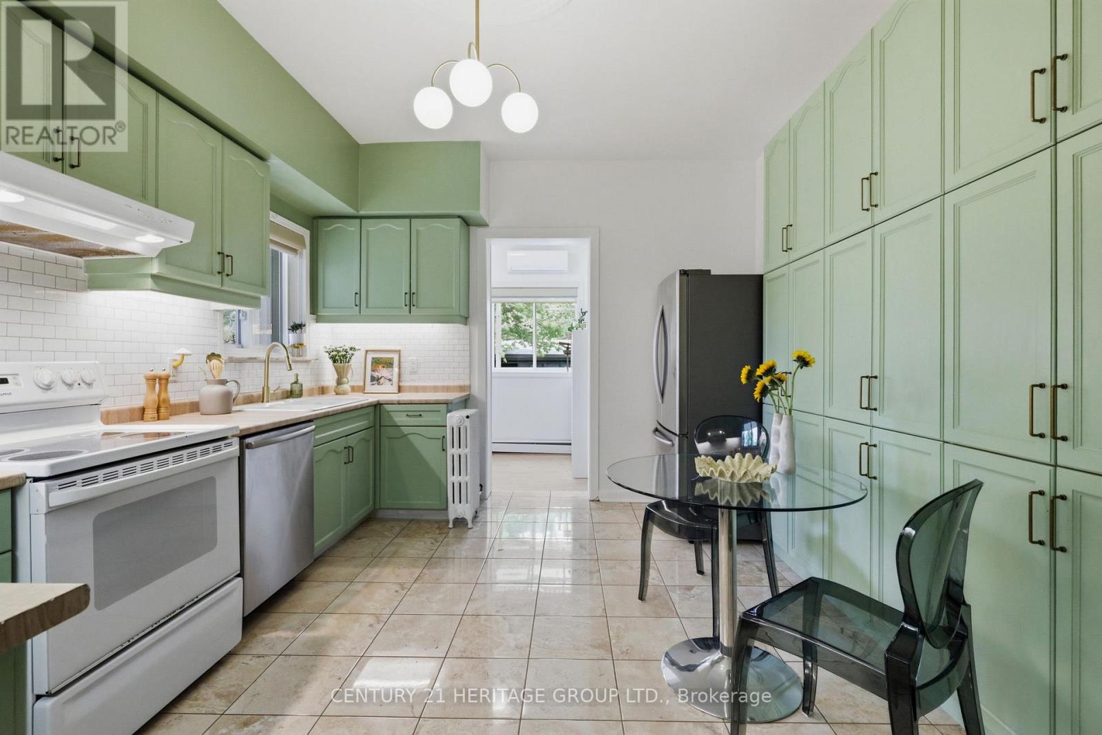 324 Delaware Avenue, Toronto, Ontario  M6H 2T8 - Photo 10 - W13424394