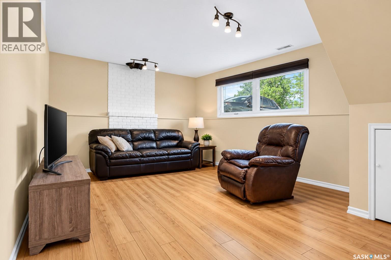 923 Laurier Street, Moose Jaw, Saskatchewan  S6H 2W5 - Photo 43 - SK038908