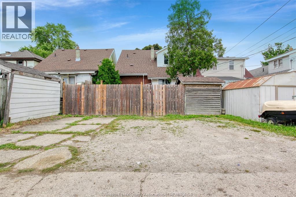 1453 Marentette Unit# Upper, Windsor, Ontario  N8X 4E2 - Photo 3 - 26013660