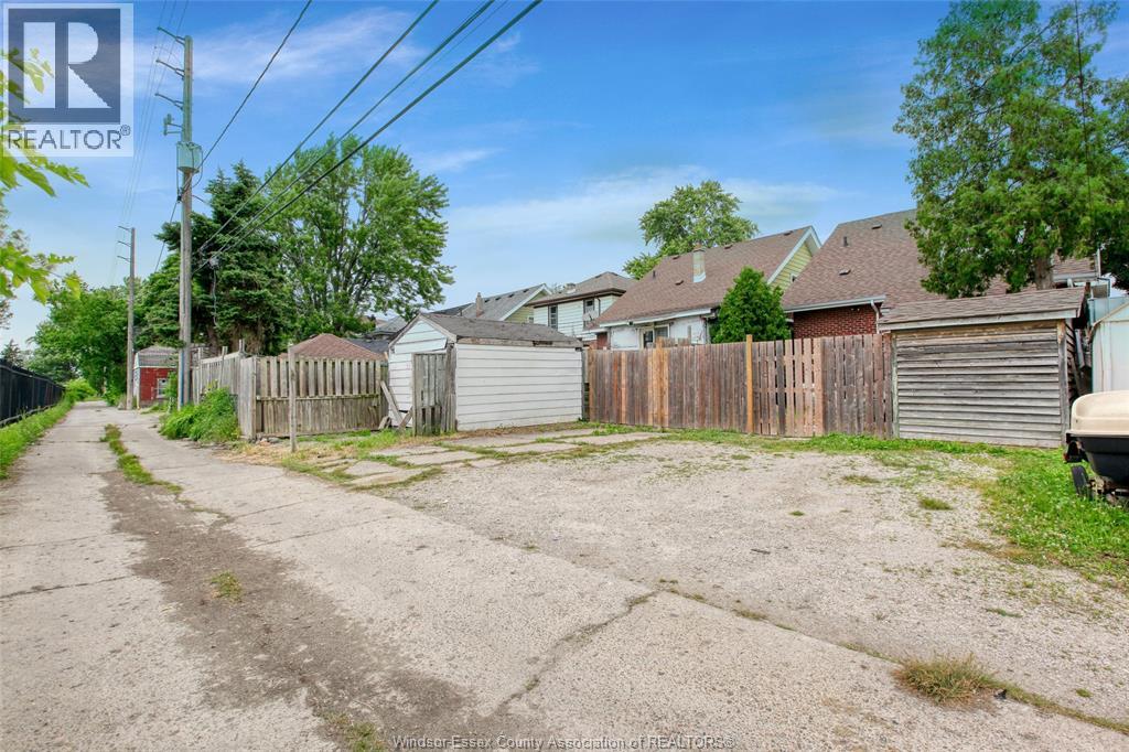 1453 Marentette Unit# Upper, Windsor, Ontario  N8X 4E2 - Photo 5 - 26013660