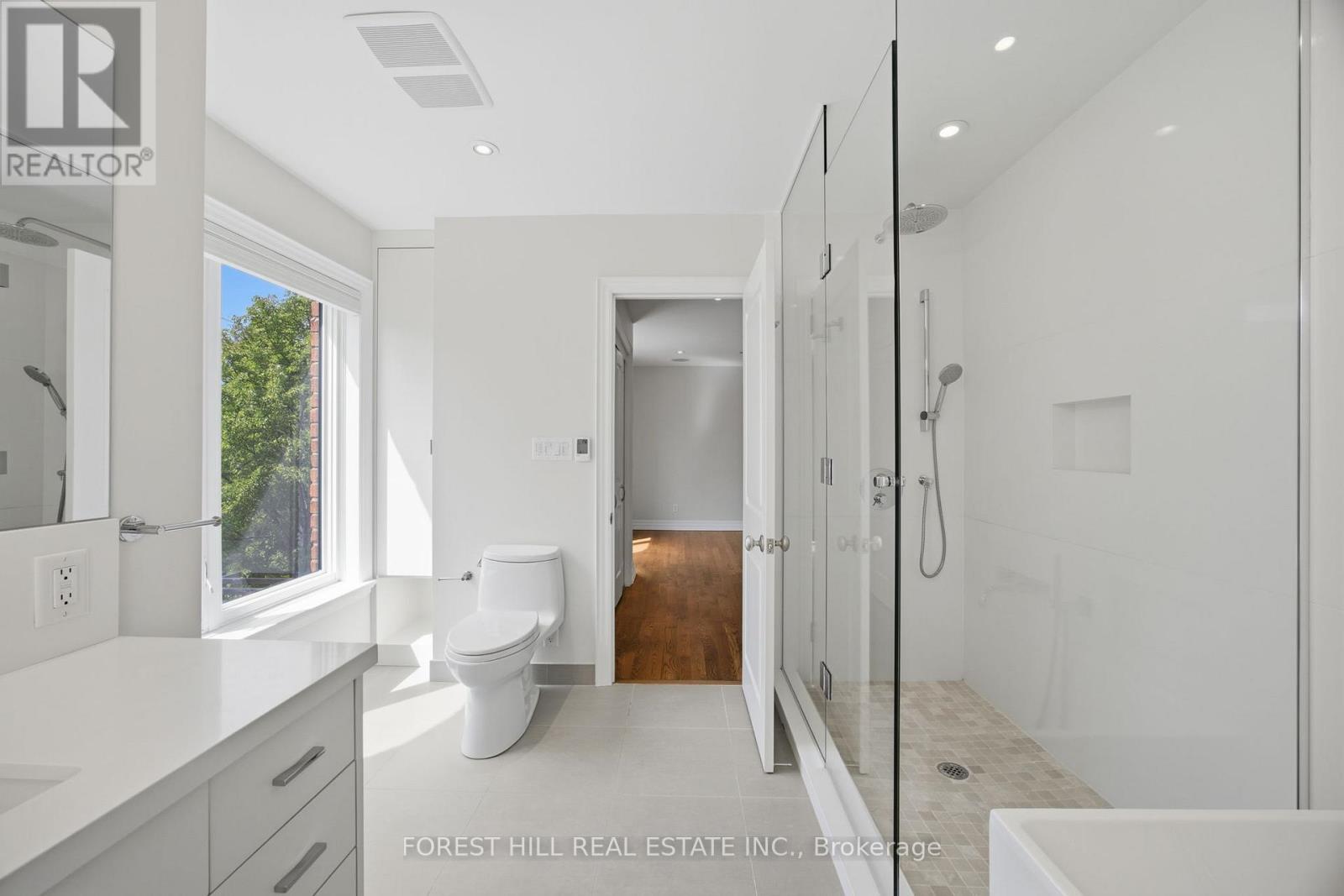 52 Shaftesbury Avenue, Toronto, Ontario  M4T 1A2 - Photo 27 - C13415158