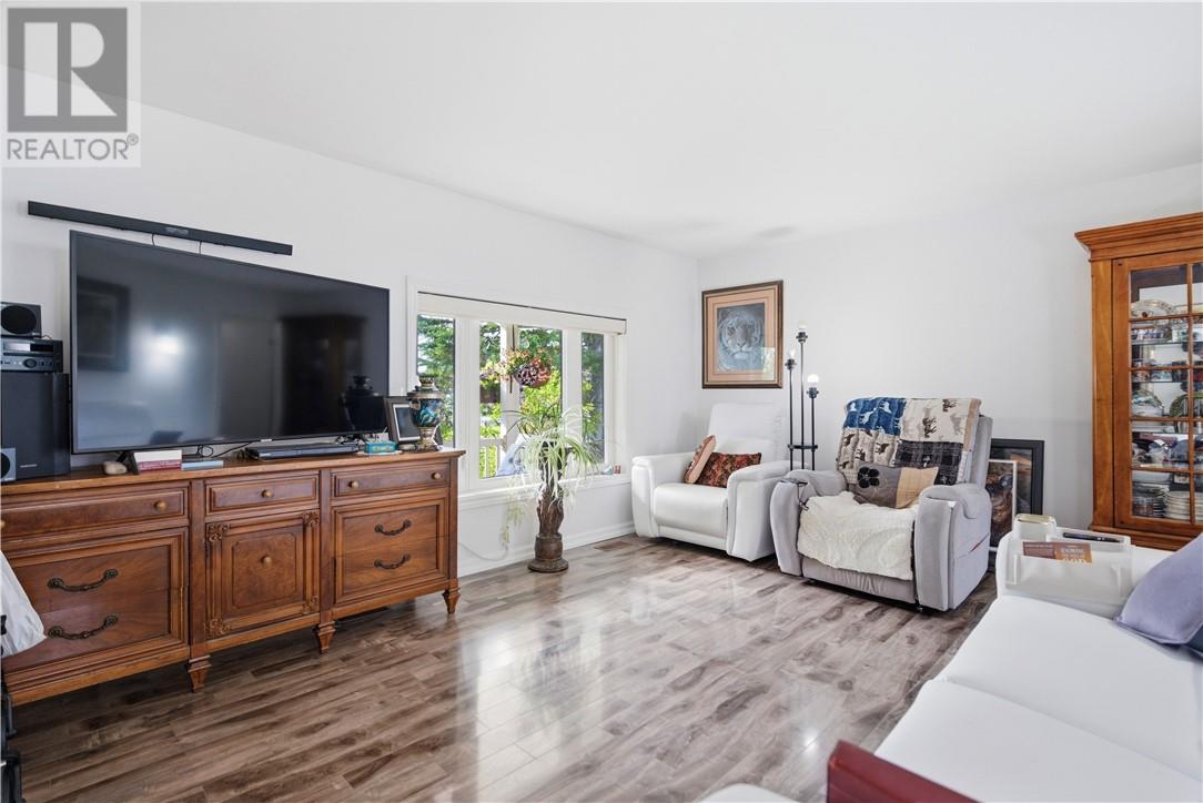 20 Balfour Street, Markstay-Warren, Ontario  P0M 2N0 - Photo 6 - 2128455