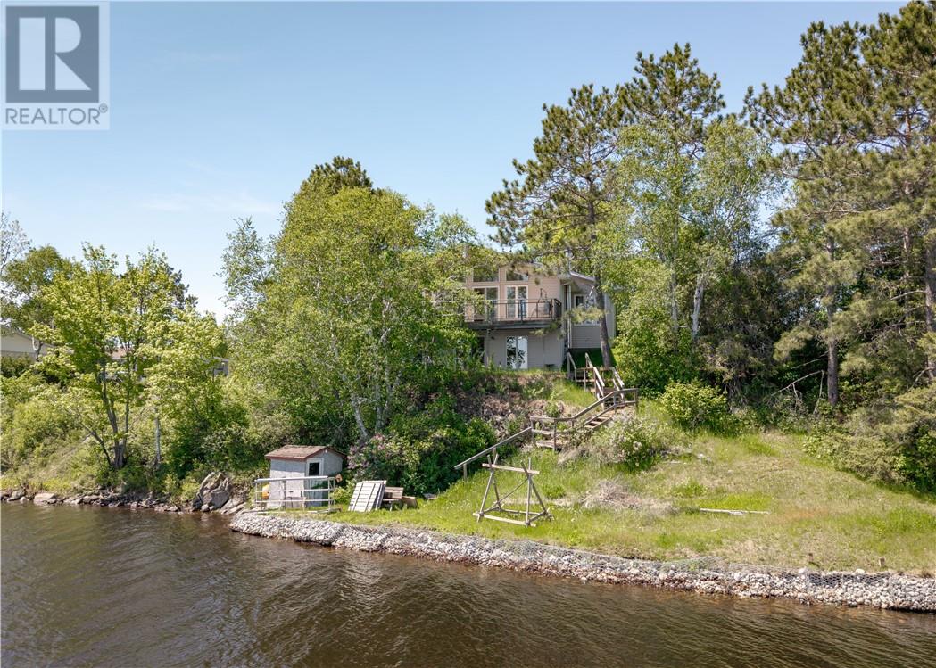 3906 Del Street, Chelmsford, Ontario  P0M 1L0 - Photo 3 - 2128327