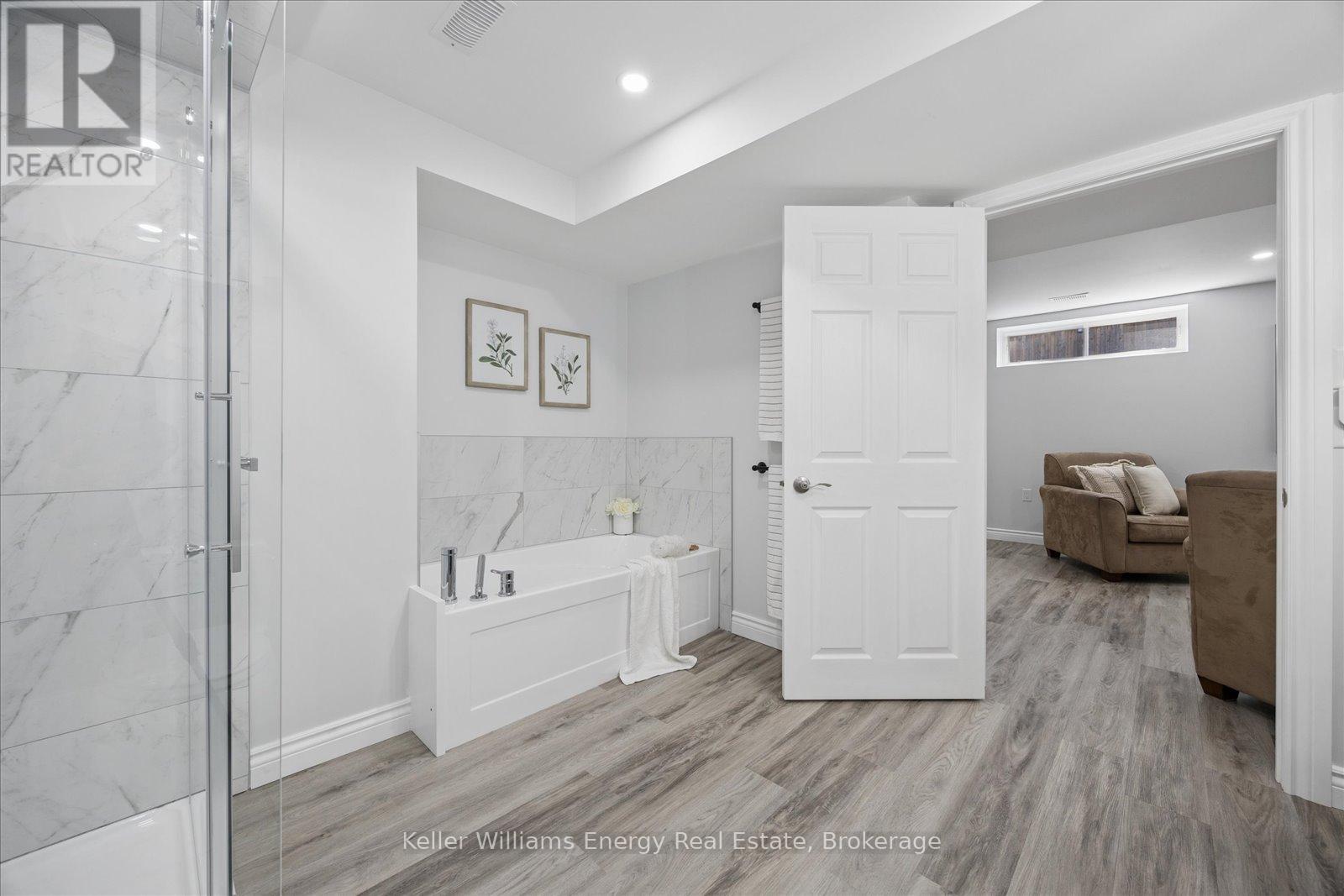 744 Glengrove Street, Oshawa, Ontario  L1J 5C4 - Photo 30 - E13424848