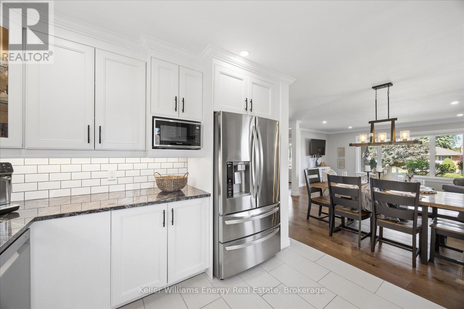 744 Glengrove Street, Oshawa, Ontario  L1J 5C4 - Photo 7 - E13424848