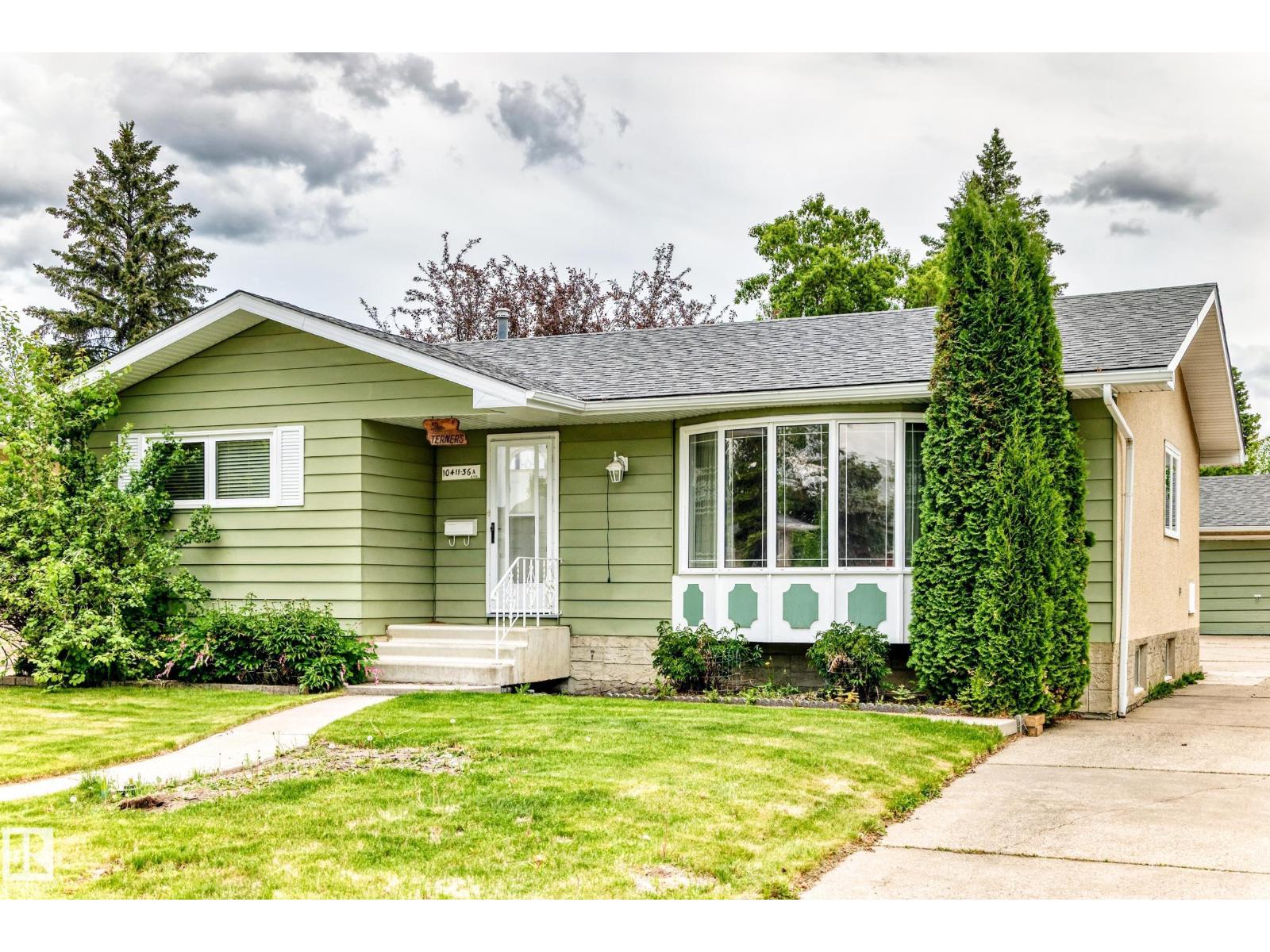10411 36A AV NW, edmonton, Alberta