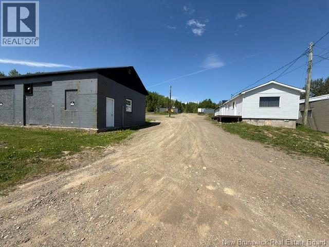424 Darlington Drive, Dalhousie, New Brunswick  E8C 1M8 - Photo 5 - NB141234
