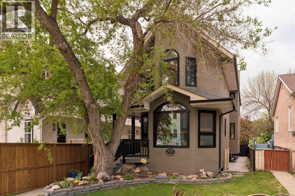 2235 27 Street SW, Calgary, Alberta  T3E 2E9 - Photo 1 - A2315572